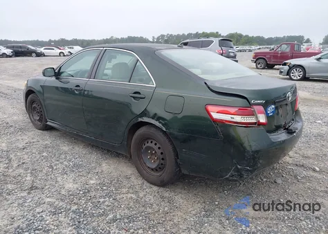 2010 Toyota Camry Le z USA, uszkodzony, nr VIN 4T1BF3EK2AU542631